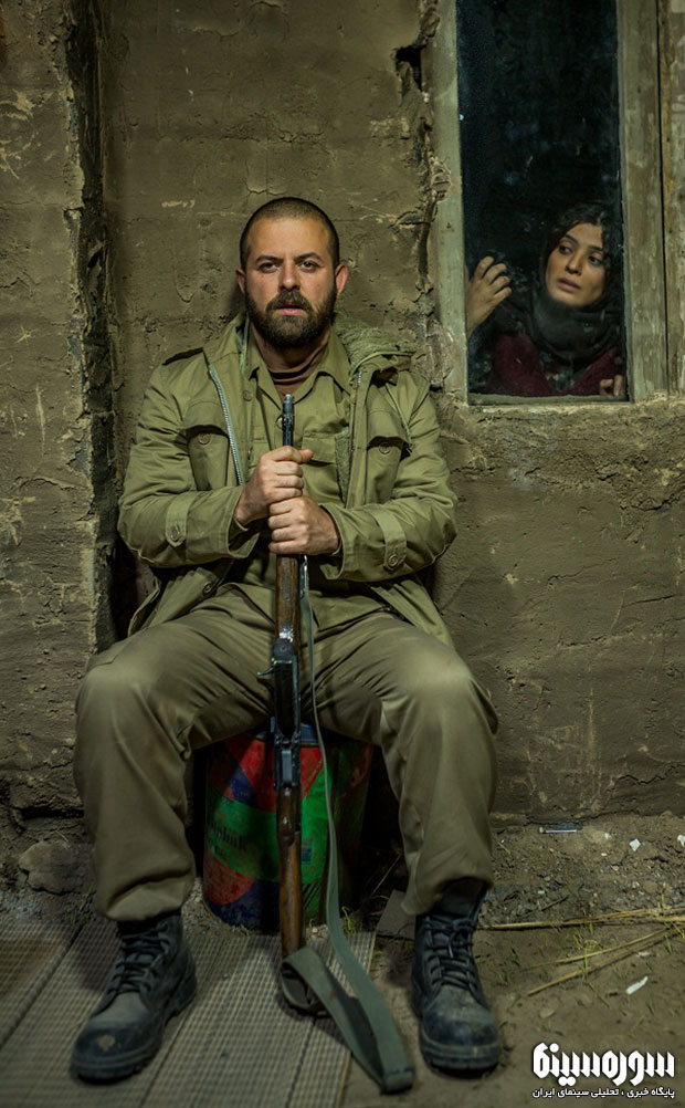 inja-kasi-nemimirad-2